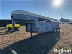 1983 Blair T/A Gooseneck Livestock Trailer 