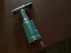 Air Rivet Gun 