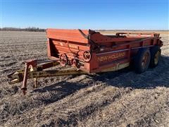 New Holland 790 Manure Spreader 