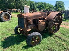 John Deere D 2WD Tractor 