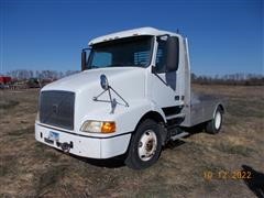 1999 Volvo VN42T S/A Truck Tractor 