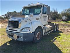 2005 Freightliner Columbia 120 T/A Day Cab Truck Tractor 