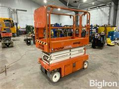 2016 Snorkel S3219E ANSI Electric Self-Propelled Scissor Lift 