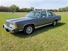 1991 Ford LTD Crown Victoria Car 