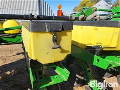 items/3c98f7e4ad9bef1195f6002248918839/johndeere172016row30stackerplanter_25b116a8a0984b8f810ba89219b19f57.jpg