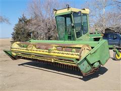 John Deere 2250 Self-Propelled Windrower 