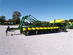 2009 John Deere 1770NT MaxEmerge XP 24R30" CCS Planter 