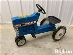 ERTL Ford TW-5 Pedal Tractor 