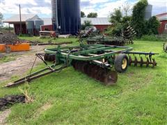 John Deere T0210 Disk 