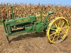 John Deere B 2WD Tractor 