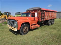 1967 Ford F750 T/A Grain Truck 