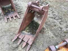 John Deere 4 Tooth Bucket 