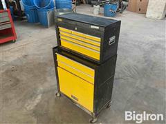 Stanley Locking Rolling Toolbox 