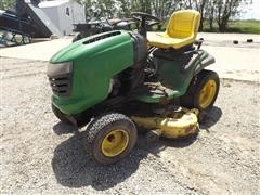 John Deere L120 Lawn Tractor W/mower Deck 