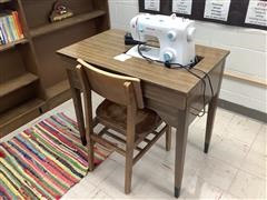 Singer 2263 Sewing Machine W/Table & Chair 