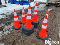 2023kitkontainertrafficcones-2_5f4c6ec44187478e90a38f45634ae752.jpg