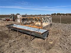 Bale Feeder And Feed Bunk 