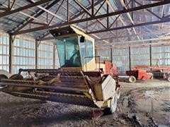 New Holland 1499 Self Propelled Windrower 