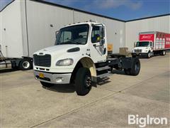 2011 Freightliner Business Class M2 Truck Tractor 