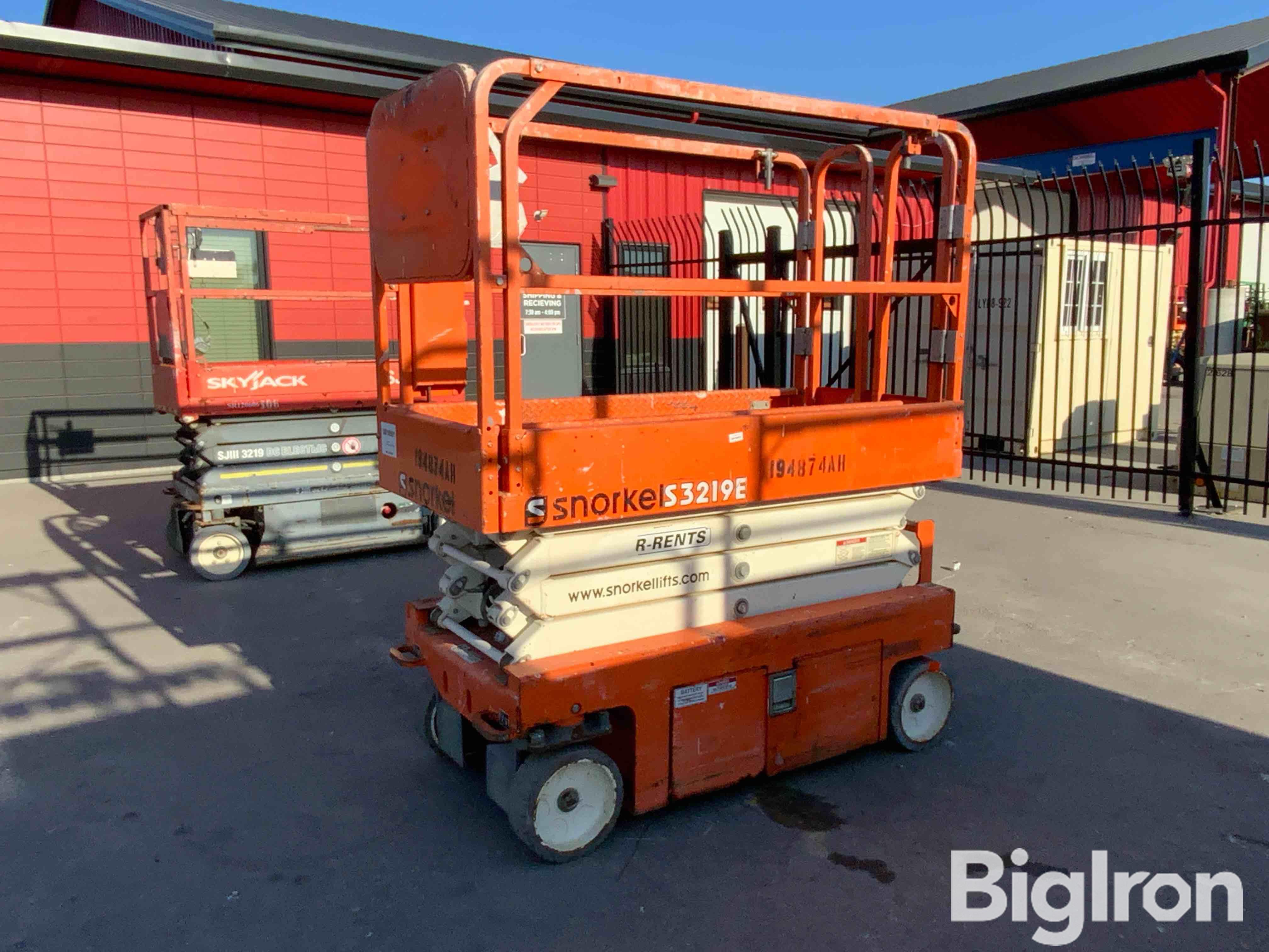 2017 Snorkle S3219E ANSI Electric Self-Propelled Scissor Lift 