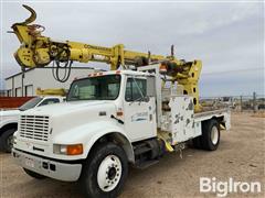 2001 International 4900 S/A Digger Derrick Truck 