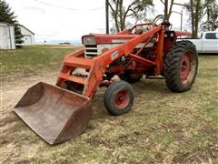 1960 International Farmall 560 2WD Tractor W/Loader 