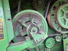 items/4116035aabc6ed11a81c6045bd4cc723/1984johndeere7720combine-9_b48cc023c8c64fffb8dd3ca2f687c4e1.jpg