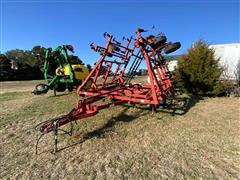 Case IH 4800 32’ Vibra Shank Field Cultivator 