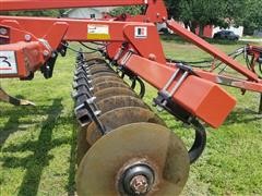 items/416018aef4d6eb11ba5e00155d42e7e6/2007krause4850-15dominatorprimarytillage_c088b48ceac84940917249b626b89dc1.jpg