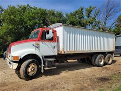 1994 International 8100 T/A Grain Truck 