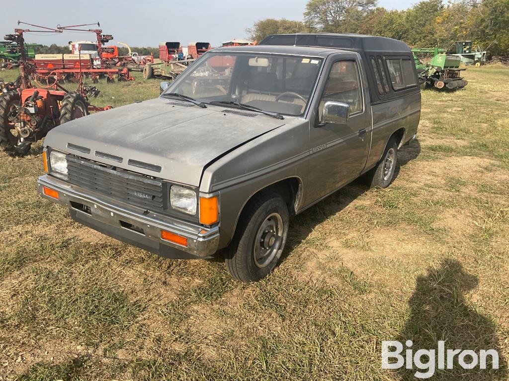 1987 Nissan 2WD Pickup 