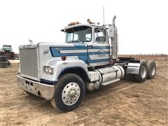 1983 Mack Superliner RWS700LST T/A Day Cab Truck Tractor 