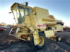 New Holland 1400 2WD Combine 