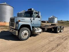 1976 Ford L9000 T/A Truck Tractor 