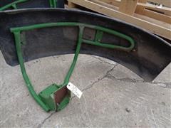 items/430804355c41ec11a3ee0003fff903d6/johndeere2750pairoffrontfenders_893bab4f8f4c4244bd50db3e2742ddb5.jpg