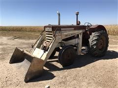 1962 International 560 Wheatland Standard 2WD Tractor 