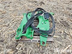 items/4392a229ace1ef11a4dd6045bd4c6ac5/johndeere700mtractorloadermountingbrackets-2_9c7e612c27ae4b39b80265a4a7ab56d2.jpg