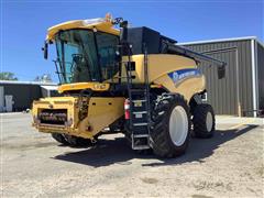 2012 New Holland CR8090 2WD Combine 