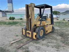 Caterpillar V60C 2WD Forklift 