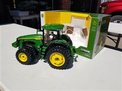 Ertl John Deere Model 8R370 Tractor 