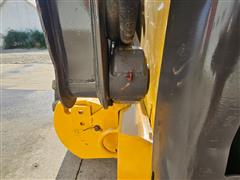 items/446658f48e52402581e0ed5c803cd8f5/newhollandl175skidsteer-4_5c01377eb80f458eb6f654636cb8d9ff.jpg