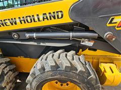 items/446658f48e52402581e0ed5c803cd8f5/newhollandl175skidsteer-4_b26b1f05d2d043308c97f4a9d1b3641b.jpg