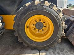 items/446658f48e52402581e0ed5c803cd8f5/newhollandl175skidsteer-4_bbf687fc936a4ccc856dea86c965aa97.jpg