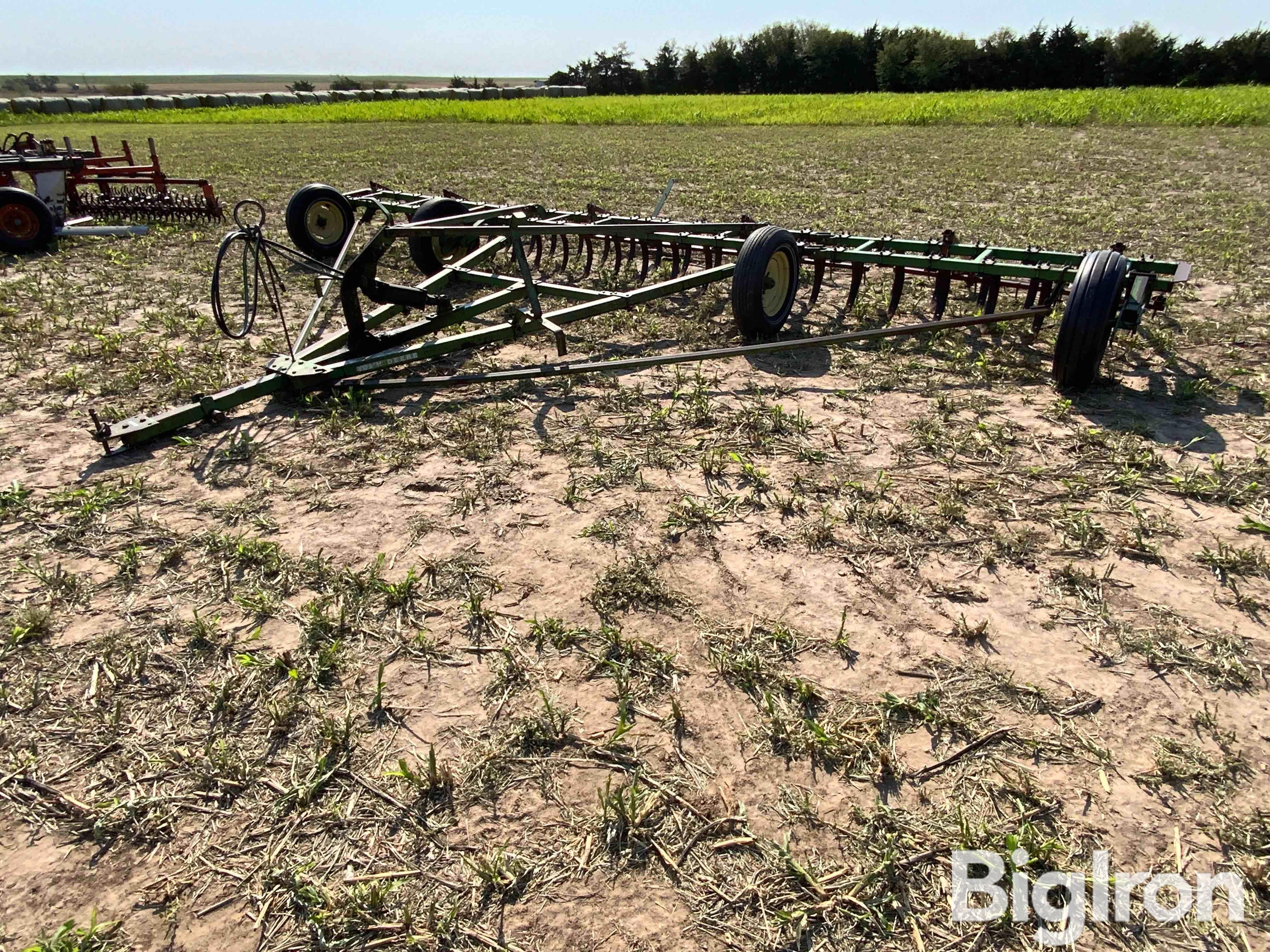 John Deere F100 Spring Tooth Field Cultivator 