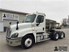 2015 Freightliner Cascadia 125 T/A Truck Tractor 