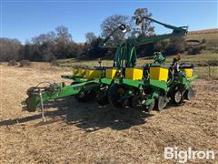 John Deere 1760 MaxEmerge Plus VacuMeter 12R30” Planter 