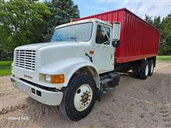 1992 International 4900 T/A Grain Truck 