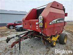 2003 New Holland BR780 Round Baler 