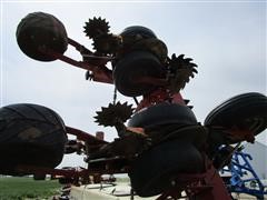 items/45369ecb949ceb1189ee00155d424509/caseih95012r30semi-mountedplanterand18cycloseeddrums_d7e3a3486d8e49159c92c2d952427e5f.jpg