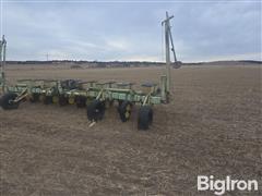 John Deere 7000 Series 8R36 Planter 